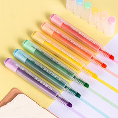 Soft color highlighter students use the highlight marker pen to make notes, children's drawing axe pen